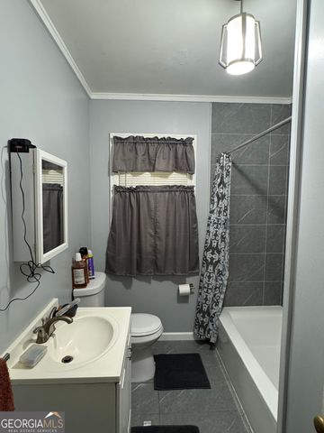 1825 Lyle Avenue, College Park, GA 30337