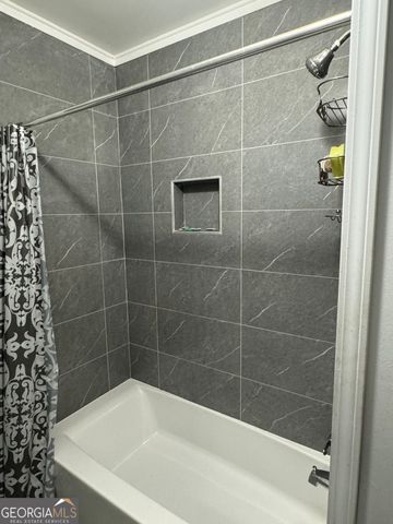 1825 Lyle Avenue, College Park, GA 30337