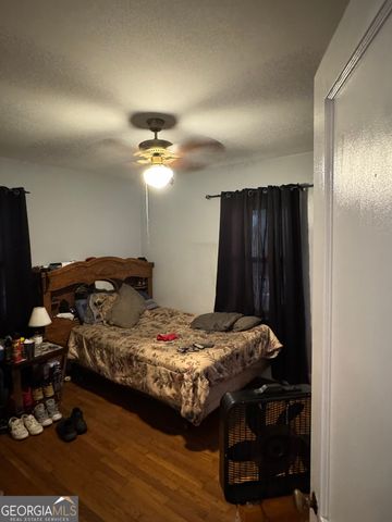 1825 Lyle Avenue, College Park, GA 30337