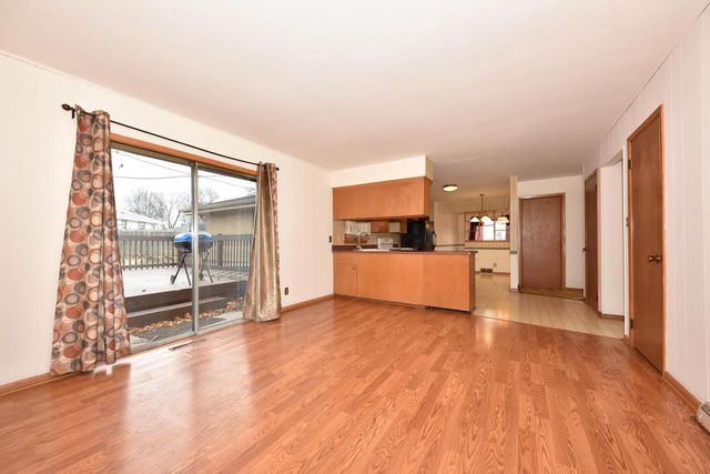 8115 W Acacia STREET, Milwaukee, WI 53223