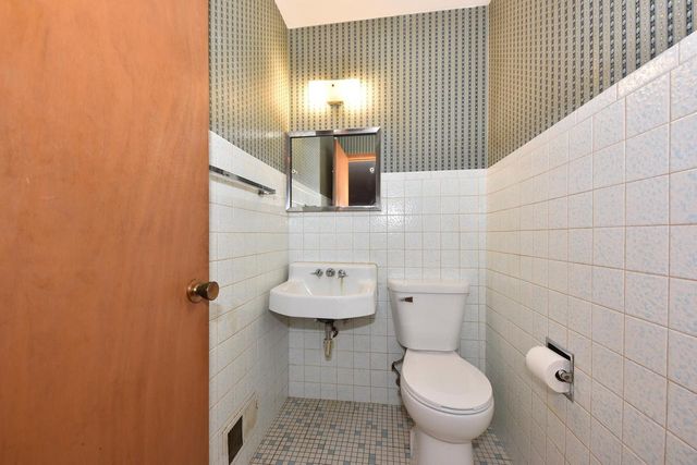 8115 W Acacia STREET, Milwaukee, WI 53223