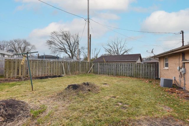 8115 W Acacia STREET, Milwaukee, WI 53223