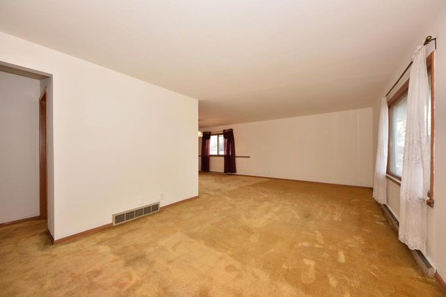 8115 W Acacia STREET, Milwaukee, WI 53223