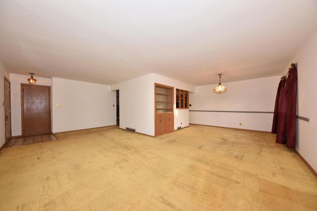 8115 W Acacia STREET, Milwaukee, WI 53223