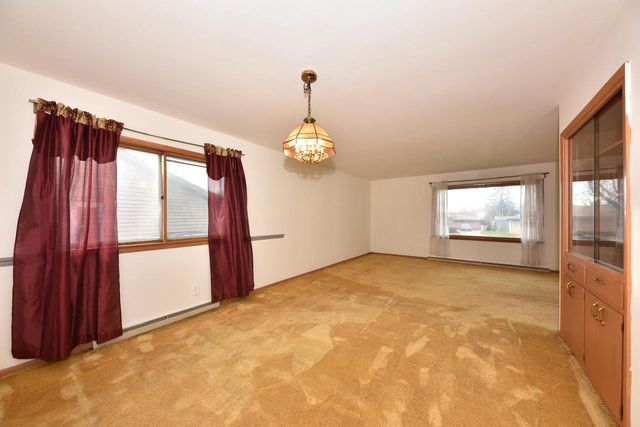 8115 W Acacia STREET, Milwaukee, WI 53223