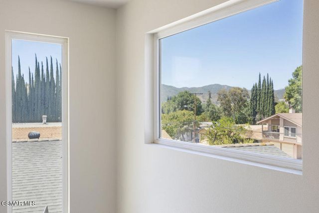 526 Houston Drive, Thousand Oaks, CA 91360