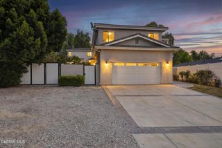 526 Houston Drive, Thousand Oaks, CA 91360