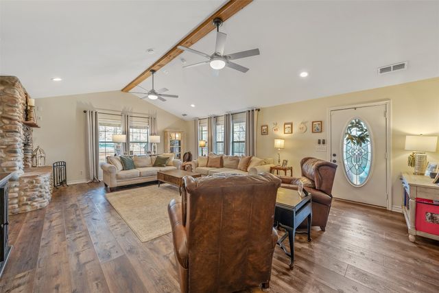 11747 E state highway 64, Tyler, TX 75707