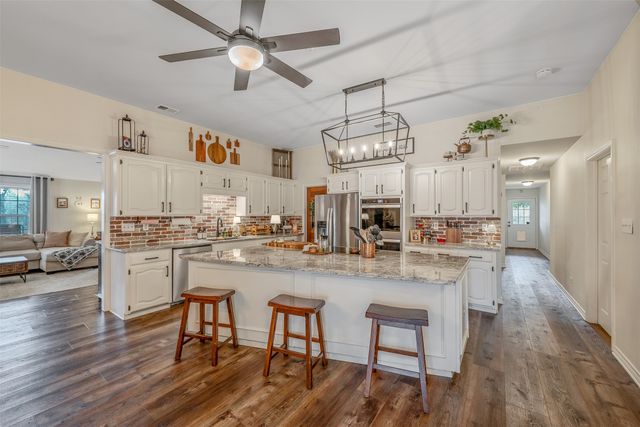 11747 E state highway 64, Tyler, TX 75707