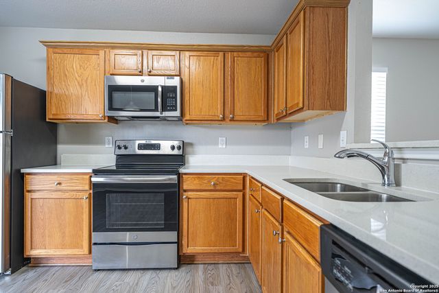 6719 Walnut Valley, San Antonio, TX 78242