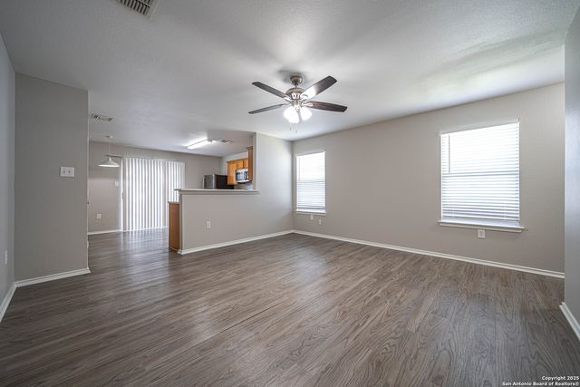 6719 Walnut Valley, San Antonio, TX 78242