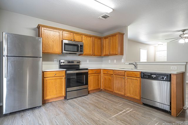 6719 Walnut Valley, San Antonio, TX 78242