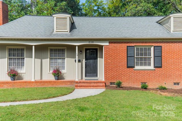636 Reynolds Drive, Charlotte, NC 28209