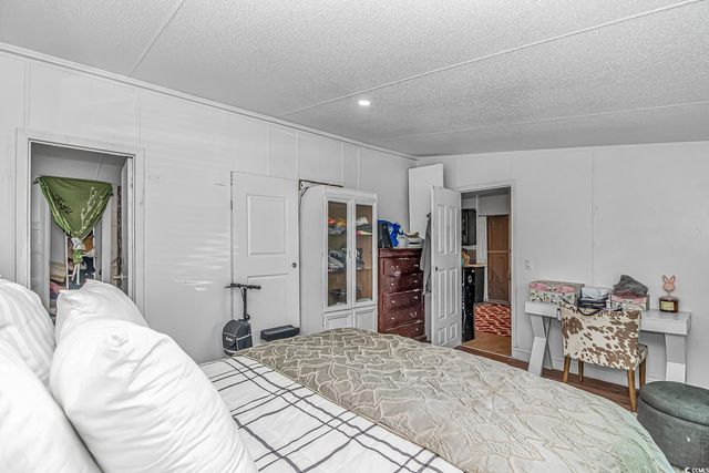 8372 Cherrywood Dr., Myrtle Beach, SC 29588