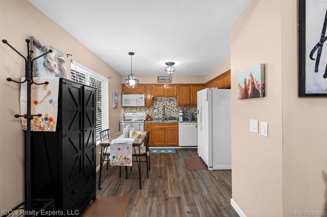 31873 Tall Pines Court, Roseville, MI 48066