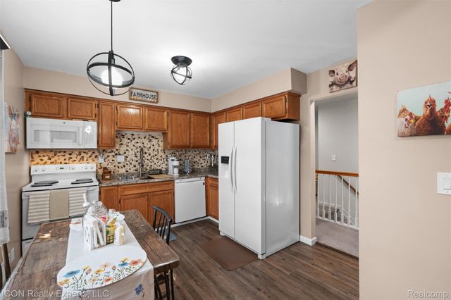 31873 Tall Pines Court, Roseville, MI 48066