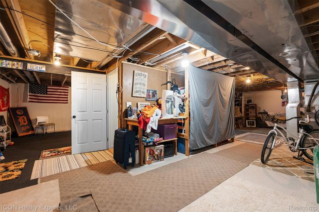 31873 Tall Pines Court, Roseville, MI 48066