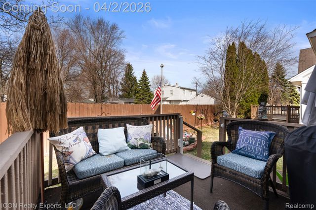 31873 Tall Pines Court, Roseville, MI 48066
