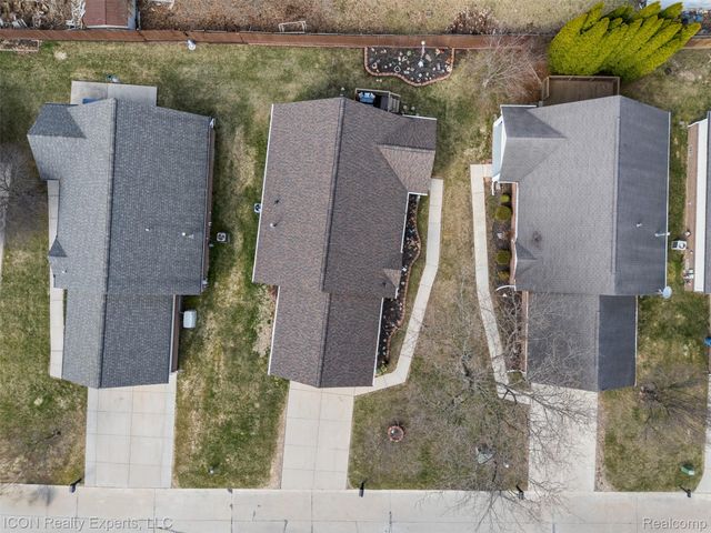 31873 Tall Pines Court, Roseville, MI 48066