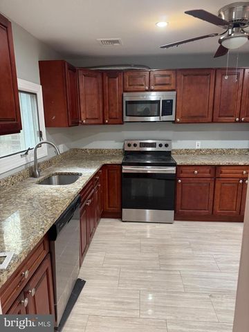 1230 SUSQUEHANNA RD, Jenkintown, PA 19046