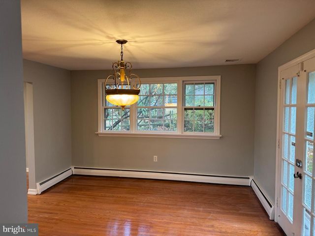 1230 SUSQUEHANNA RD, Jenkintown, PA 19046