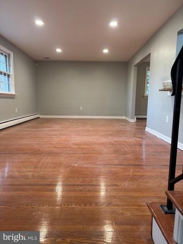 1230 SUSQUEHANNA RD, Jenkintown, PA 19046