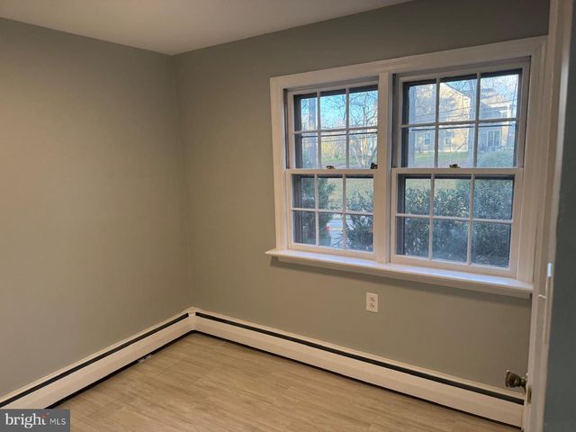 1230 SUSQUEHANNA RD, Jenkintown, PA 19046