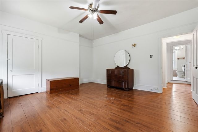 3818 Acorn St, Greenfield, PA 15207
