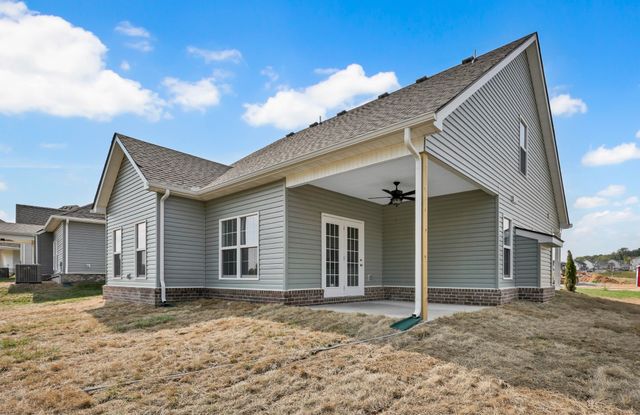 1123 Mourning Cloak Dr, Clarksville, TN 37043