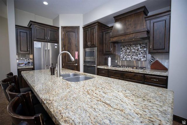 2009 N CORAL RIDGE DR, Washington, UT 84780