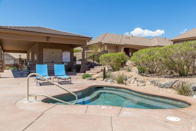 2009 N CORAL RIDGE DR, Washington, UT 84780