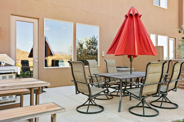 2009 N CORAL RIDGE DR, Washington, UT 84780