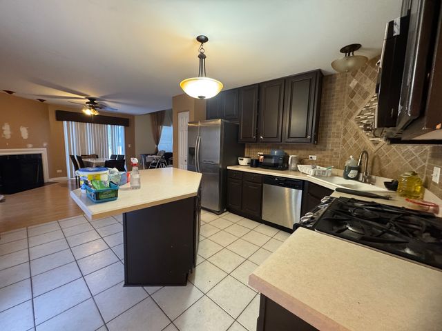 3281 Cool Springs Court, Naperville, IL 60564