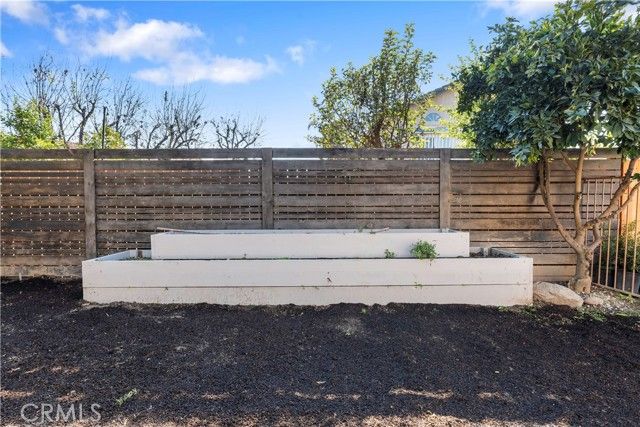 6107 Cartagena Avenue, Bakersfield, CA 93313