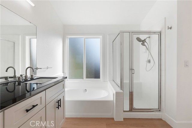 6107 Cartagena Avenue, Bakersfield, CA 93313