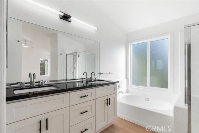 6107 Cartagena Avenue, Bakersfield, CA 93313