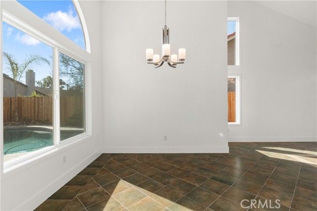 6107 Cartagena Avenue, Bakersfield, CA 93313