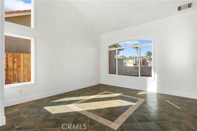 6107 Cartagena Avenue, Bakersfield, CA 93313