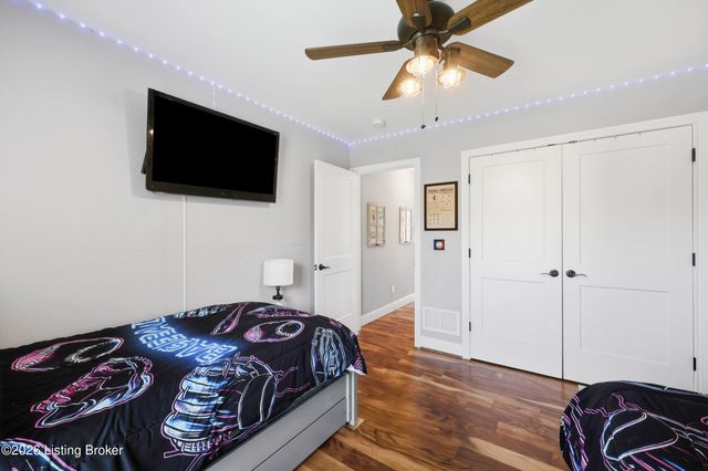 356 Elk Chase Dr, Taylorsville, KY 40071