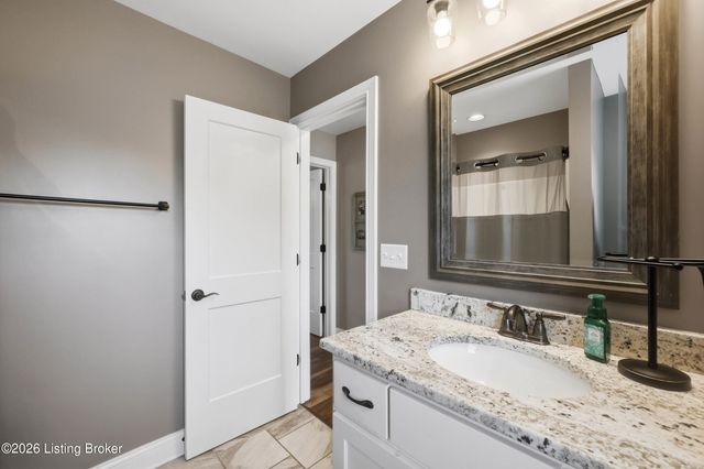 356 Elk Chase Dr, Taylorsville, KY 40071