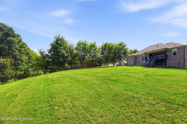 356 Elk Chase Dr, Taylorsville, KY 40071