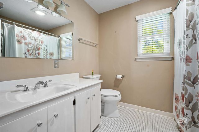 5716 Fairwood Drive, Mobile, AL 36609