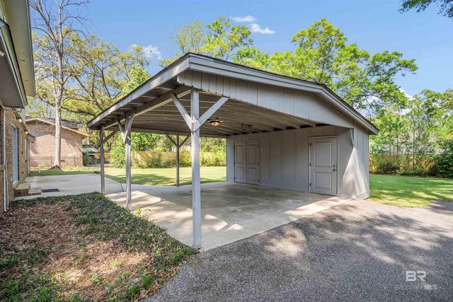 5716 Fairwood Drive, Mobile, AL 36609