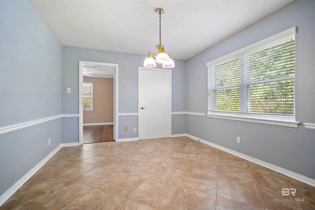 5716 Fairwood Drive, Mobile, AL 36609