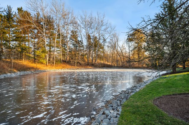 2700 Point Lane, Highland Park, IL 60035