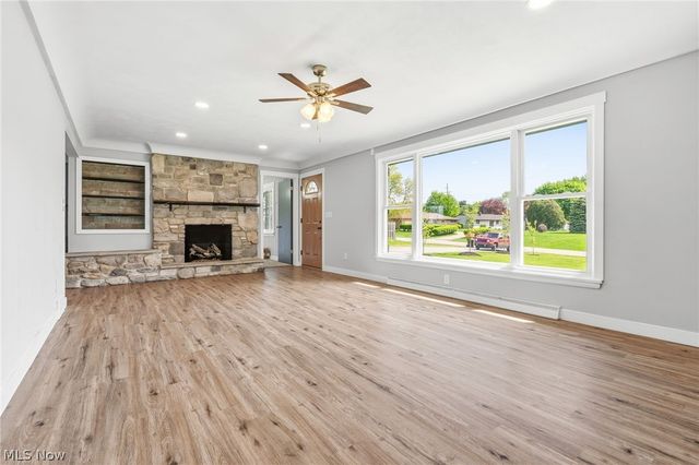 11351 Wilhurst Avenue NE, Hartville, OH 44632