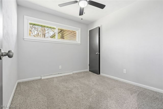 11351 Wilhurst Avenue NE, Hartville, OH 44632