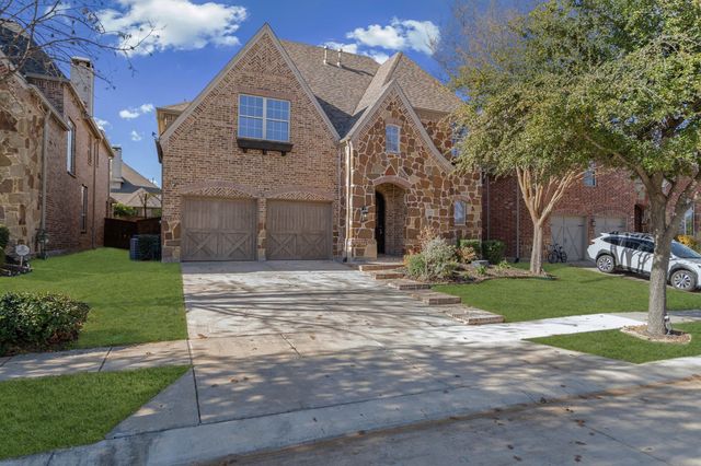 8505 Bayberry Avenue, Lantana, TX 76226