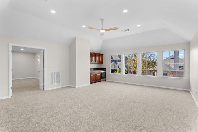 8505 Bayberry Avenue, Lantana, TX 76226