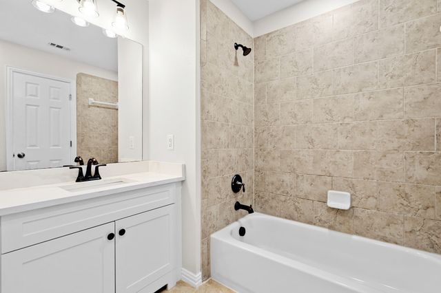 8505 Bayberry Avenue, Lantana, TX 76226